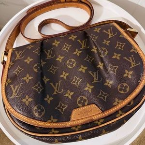 Louis Vuitton Menilmontant PM Crossbody
